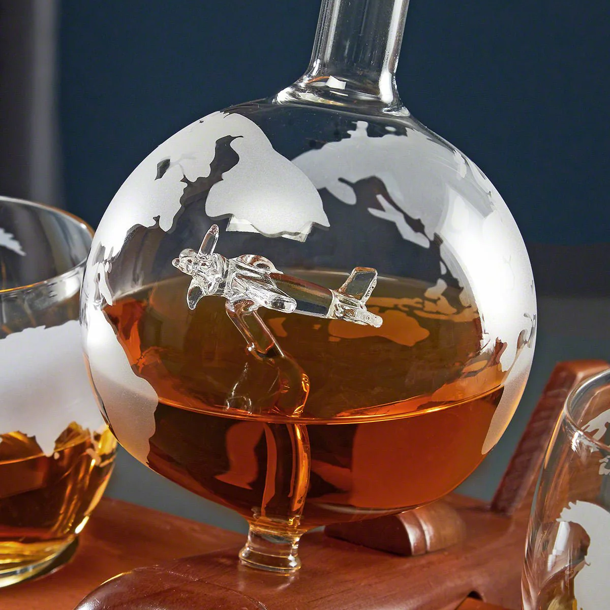 Airplane Whiskey Decanter Set with Globe Glasses - Image 3