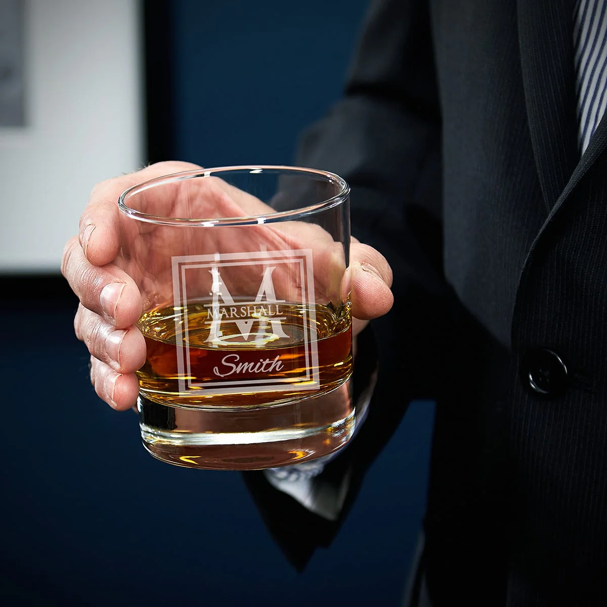 Decanter Whiskey Gift Set with Whiskey Glasses - Image 9