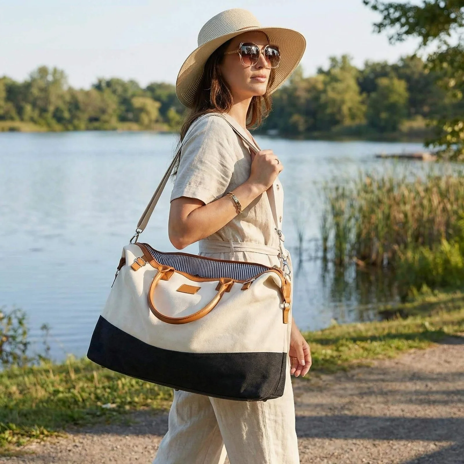 Strathmoor Weekender Travel Bag Tote for Women, White & Black - Image 7