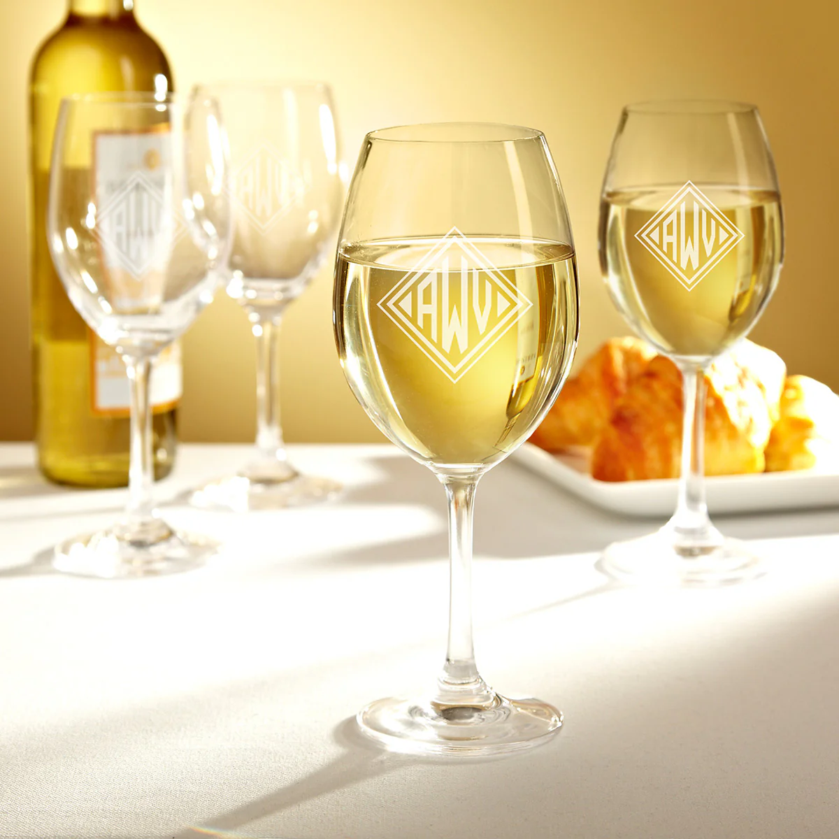 Set of 4 Personalized White Wine Glasses - Image 7